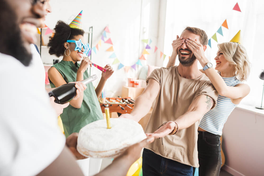 How to Set Up a Surprise Birthday Party